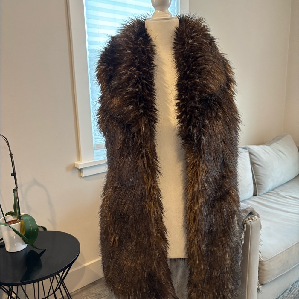 NWOT Luxurious Faux Fur Vest